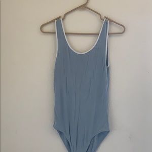 Body suit (forever 21)
Worn 1 time
Clean, no Stain